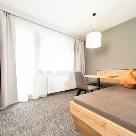 Stockerwirt Hotel 3*