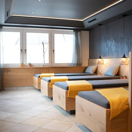 ホテル Stockerwirt ライト・イム・アルプバッハタール